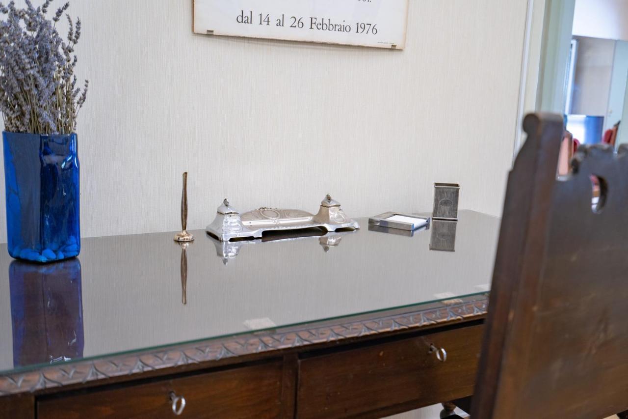 Syntagma Square 1 Bedrm 4 Persons Apartment By Mps أثينا المظهر الخارجي الصورة