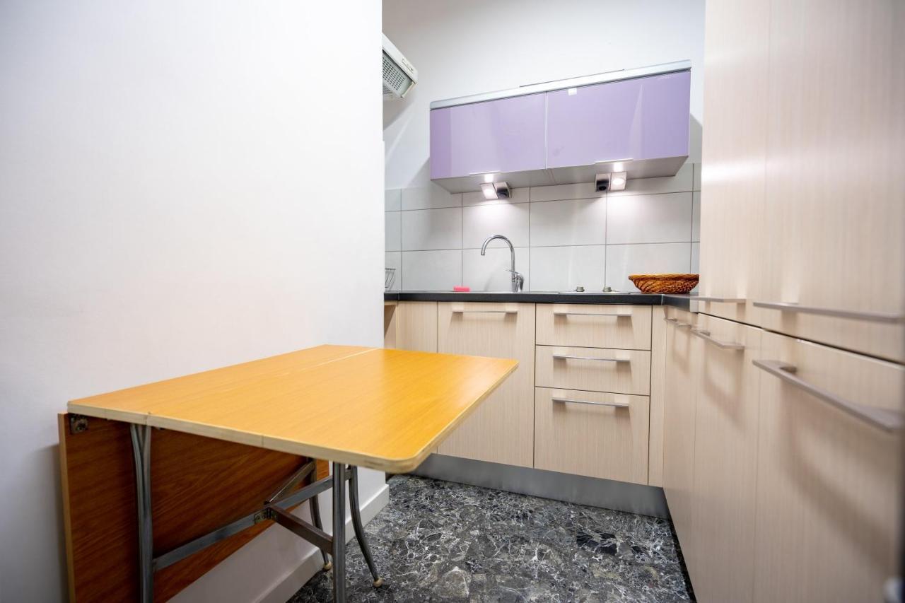 Syntagma Square 1 Bedrm 4 Persons Apartment By Mps أثينا المظهر الخارجي الصورة
